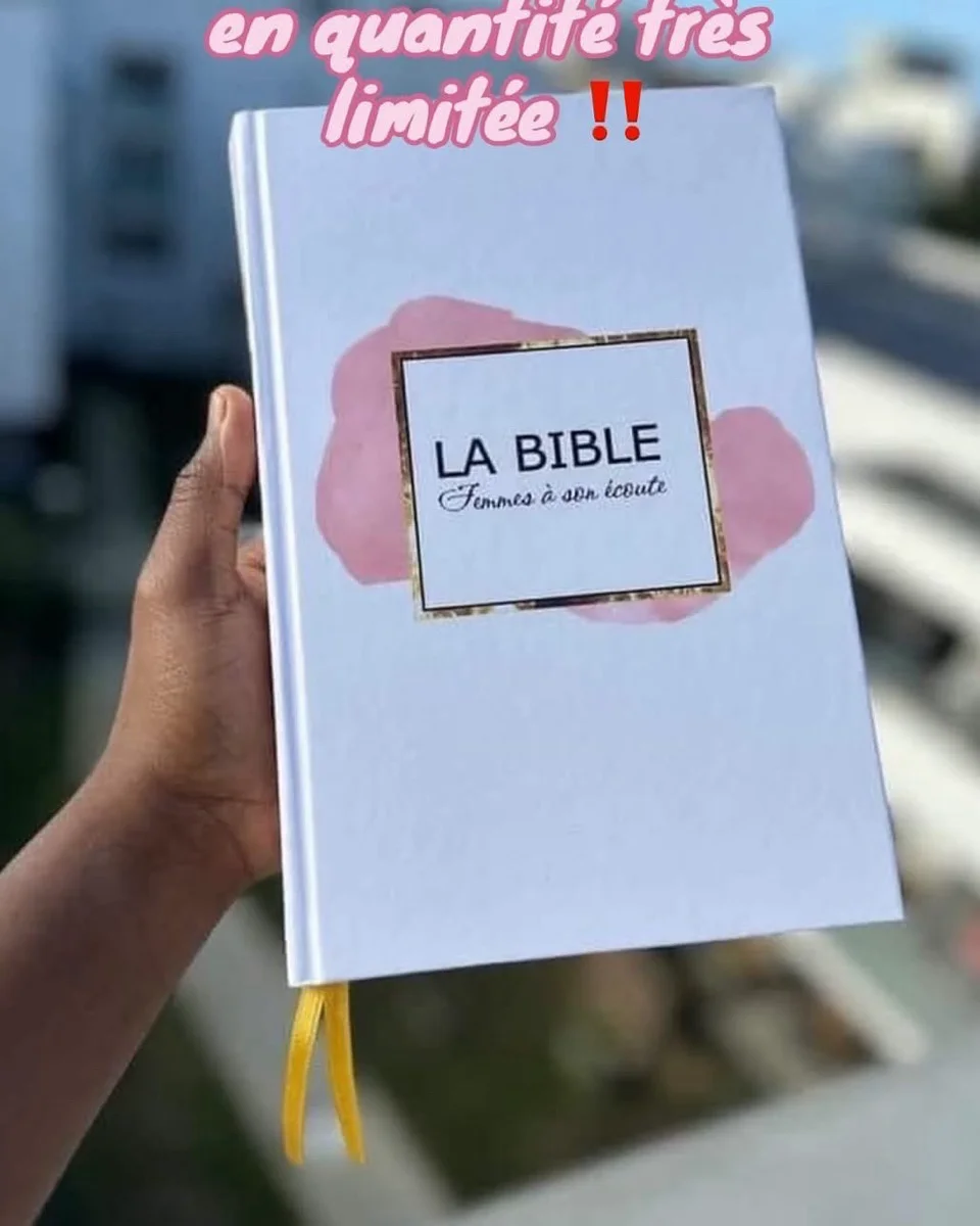 Bible Femme À Son Écoute -Couverture Blanche Rigide - S21