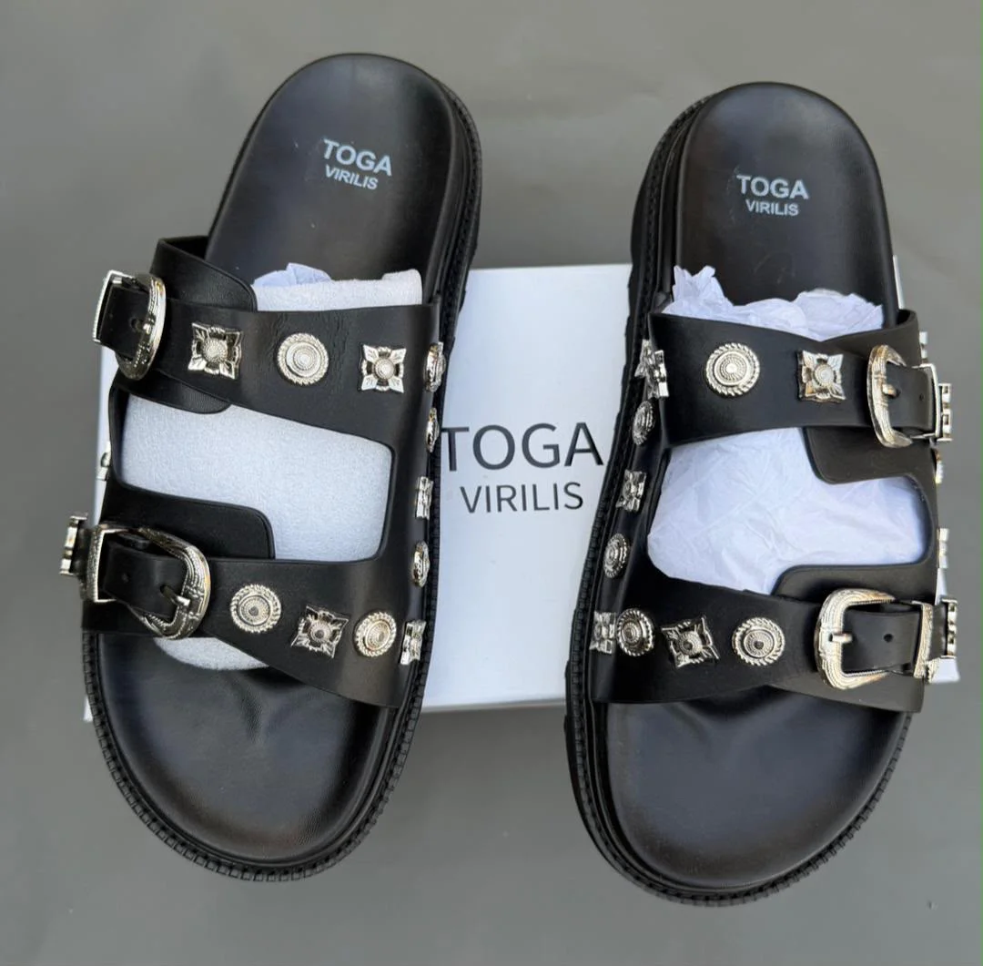 Toga Virilis