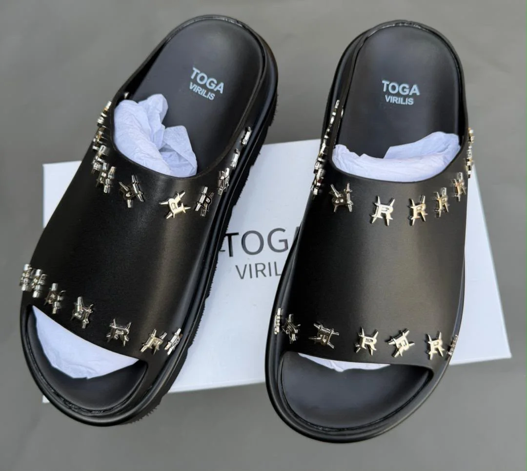 Toga Virilis