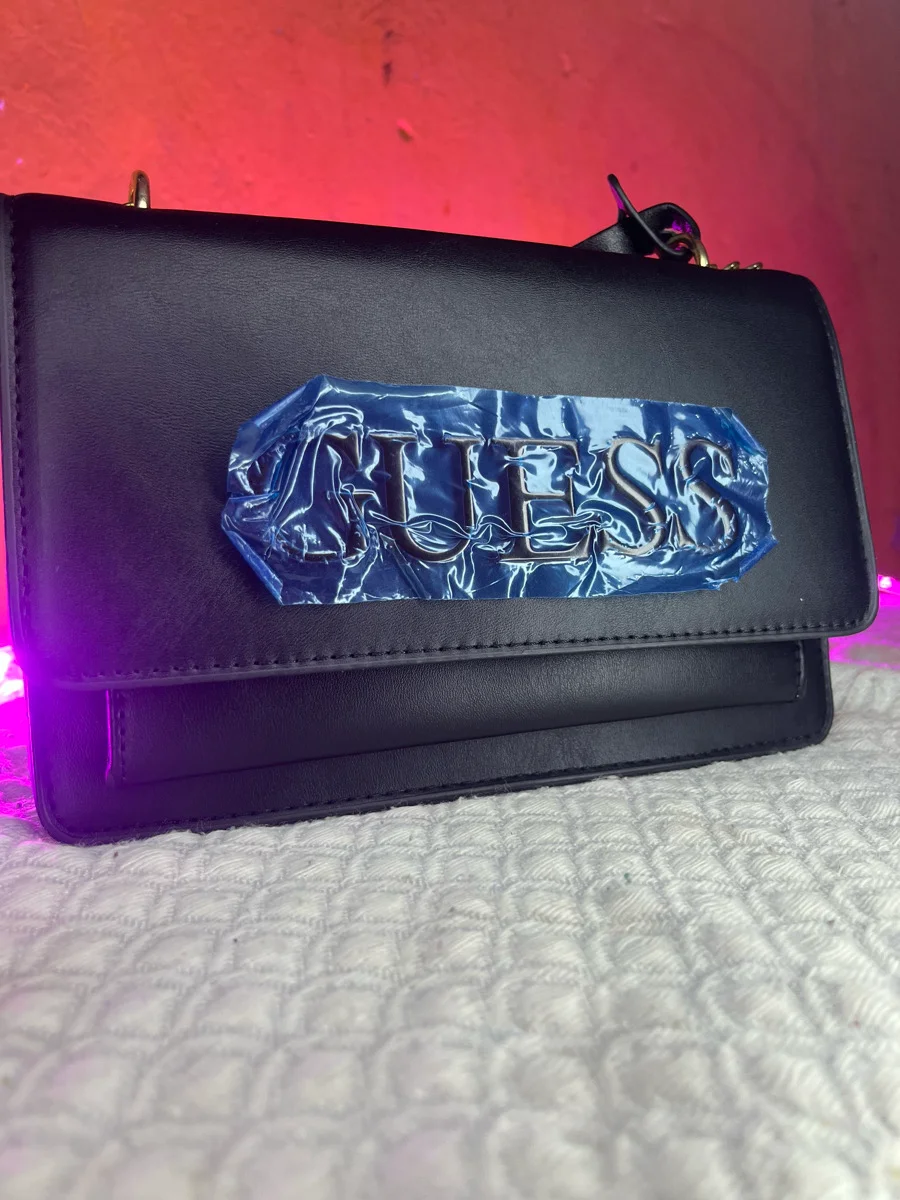sac Guess