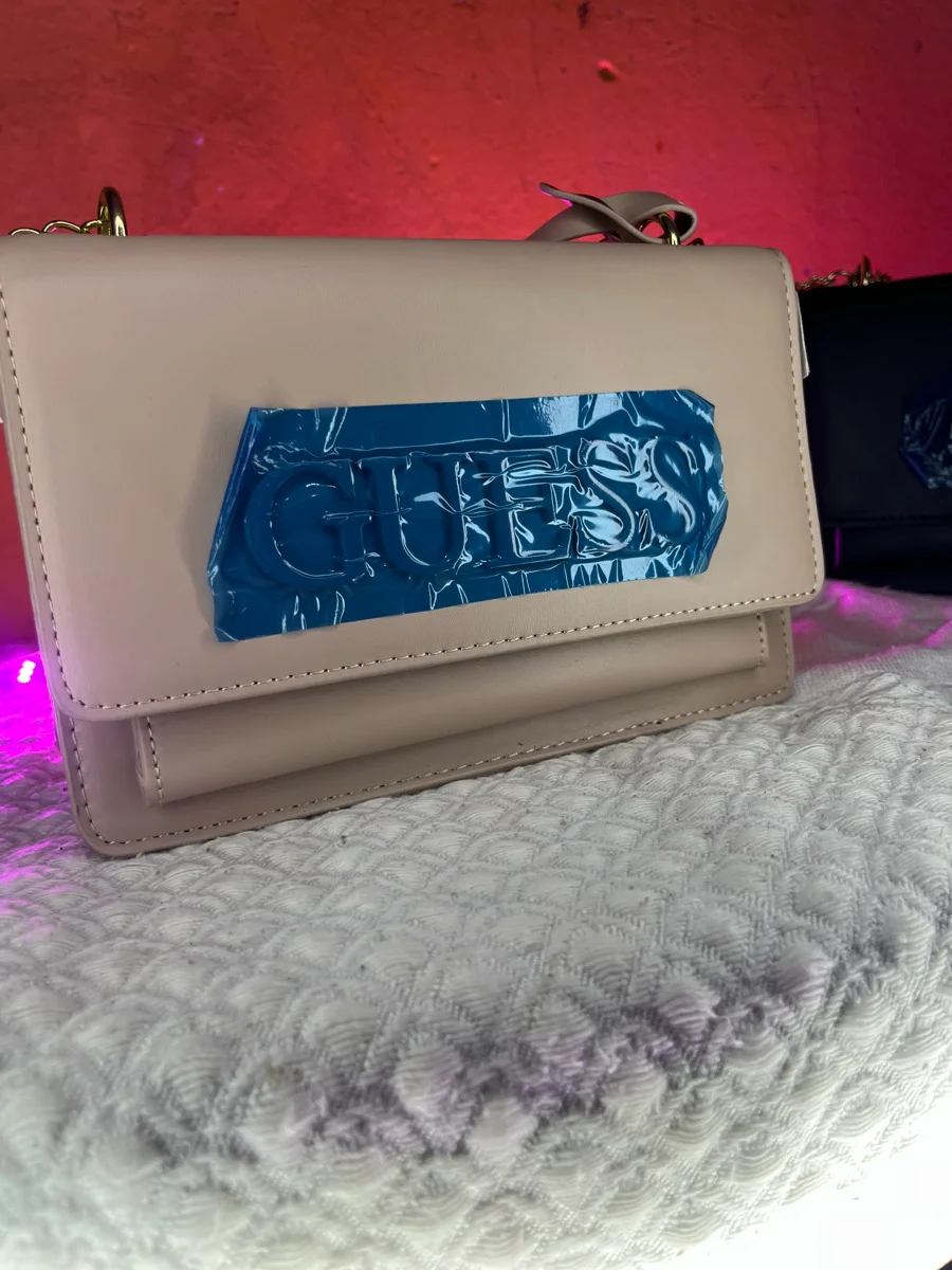 sac Guess