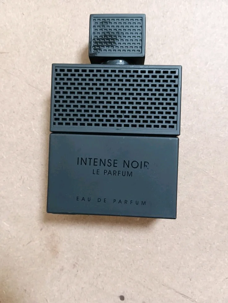 Intense noir