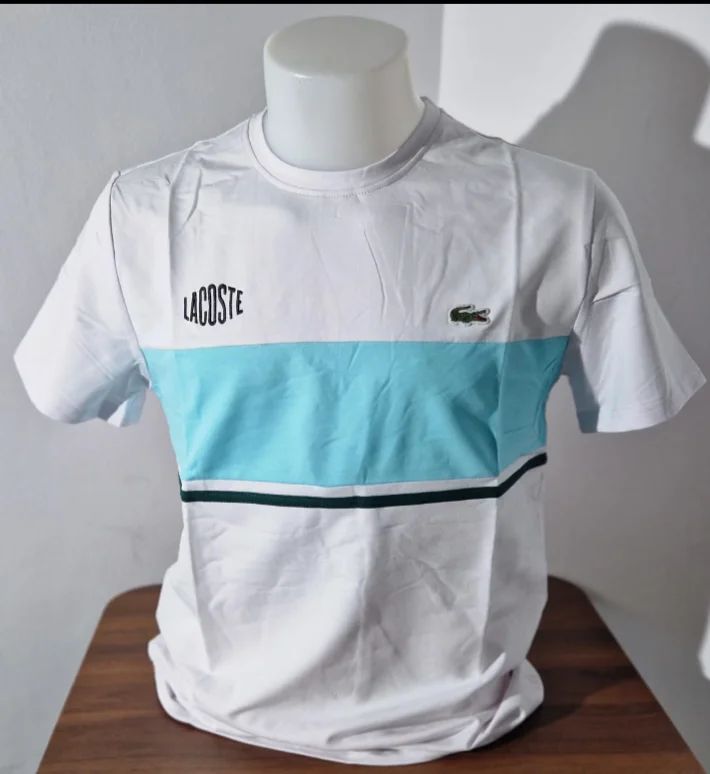 tee-shirt